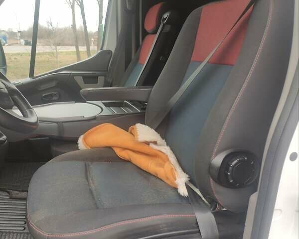 Белый Рено Мастер, объемом двигателя 2.3 л и пробегом 404 тыс. км за 11700 $, фото 20 на Automoto.ua