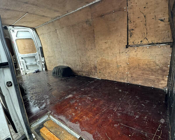 Белый Рено Мастер, объемом двигателя 2.3 л и пробегом 370 тыс. км за 11500 $, фото 13 на Automoto.ua