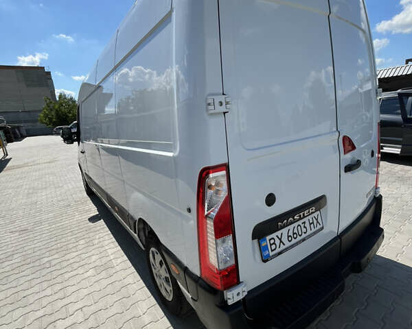 Белый Рено Мастер, объемом двигателя 2.3 л и пробегом 304 тыс. км за 13000 $, фото 18 на Automoto.ua