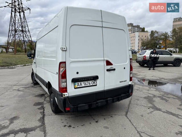 Белый Рено Мастер, объемом двигателя 2.3 л и пробегом 530 тыс. км за 9350 $, фото 2 на Automoto.ua