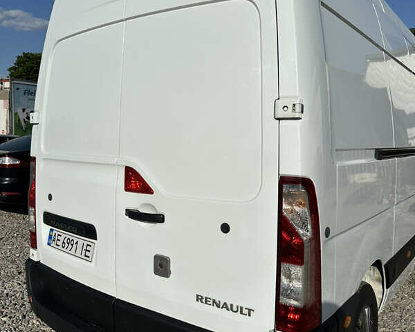 Белый Рено Мастер, объемом двигателя 2.3 л и пробегом 325 тыс. км за 13300 $, фото 19 на Automoto.ua