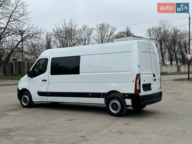 Белый Рено Мастер, объемом двигателя 2.3 л и пробегом 280 тыс. км за 11900 $, фото 9 на Automoto.ua