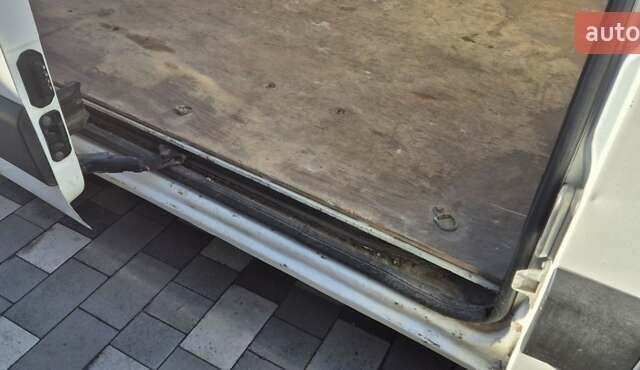 Рено Мастєр 2012 у Белой Церкве на Automoto.ua Білий Рено Мастєр, об'ємом двигуна 2.3 л та пробігом 334 тис. км за 11000 $, фото 12 на Automoto.ua