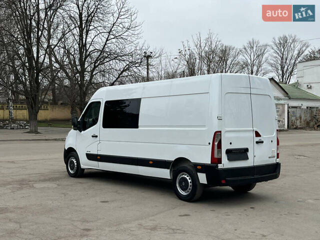 Белый Рено Мастер, объемом двигателя 2.3 л и пробегом 280 тыс. км за 11900 $, фото 8 на Automoto.ua
