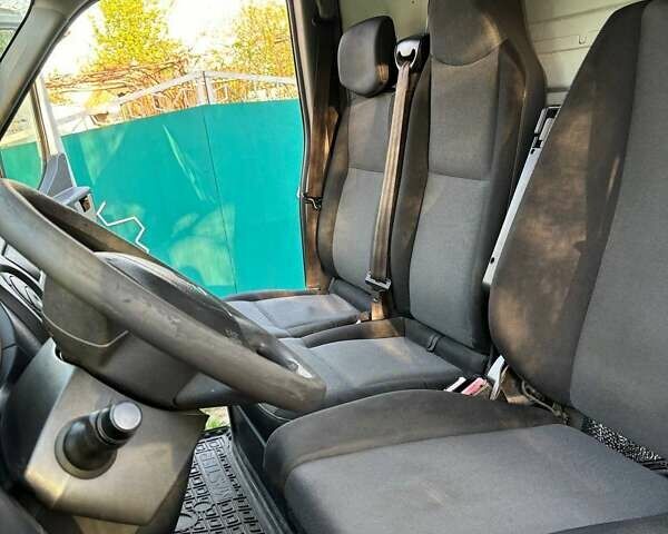 Белый Рено Мастер, объемом двигателя 2.3 л и пробегом 385 тыс. км за 13500 $, фото 16 на Automoto.ua