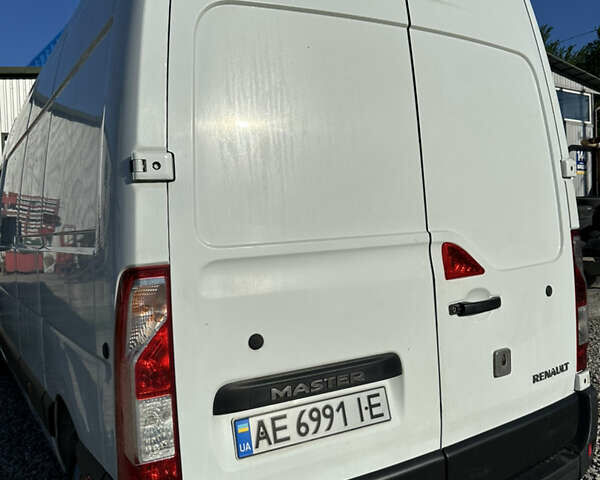 Белый Рено Мастер, объемом двигателя 2.3 л и пробегом 325 тыс. км за 13300 $, фото 23 на Automoto.ua