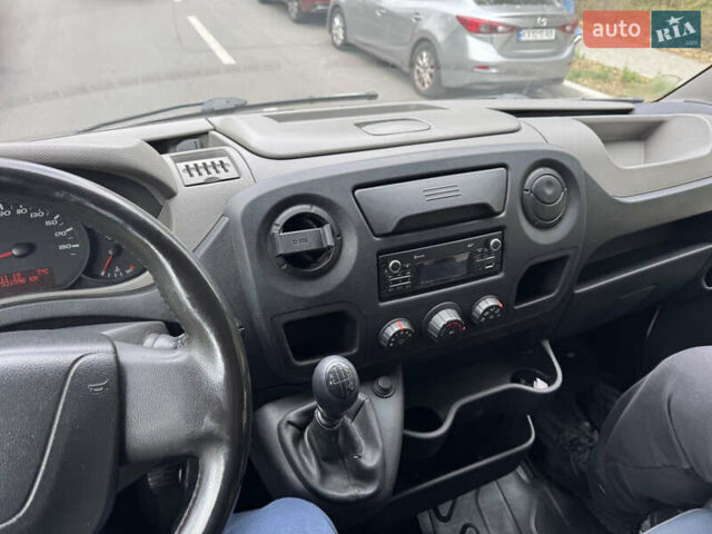 Белый Рено Мастер, объемом двигателя 2.3 л и пробегом 530 тыс. км за 9350 $, фото 19 на Automoto.ua