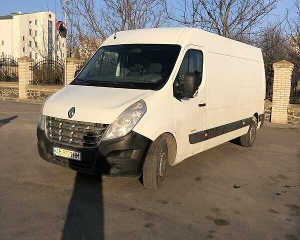 Белый Рено Мастер, объемом двигателя 2.3 л и пробегом 293 тыс. км за 12000 $, фото 1 на Automoto.ua