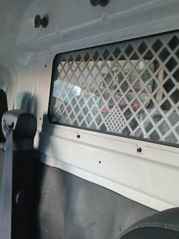 Белый Рено Мастер, объемом двигателя 2.3 л и пробегом 370 тыс. км за 10000 $, фото 3 на Automoto.ua