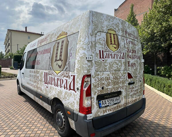 Белый Рено Мастер, объемом двигателя 2.3 л и пробегом 106 тыс. км за 20000 $, фото 4 на Automoto.ua