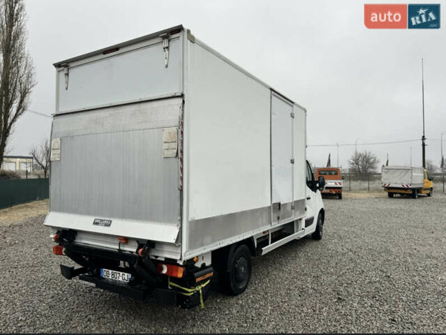 Белый Рено Мастер, объемом двигателя 2.3 л и пробегом 230 тыс. км за 15400 $, фото 4 на Automoto.ua