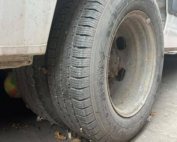 Білий Рено Мастєр, об'ємом двигуна 2.3 л та пробігом 245 тис. км за 16500 $, фото 6 на Automoto.ua