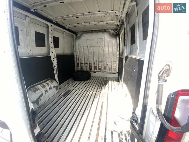 Белый Рено Мастер, объемом двигателя 2.3 л и пробегом 514 тыс. км за 8300 $, фото 7 на Automoto.ua