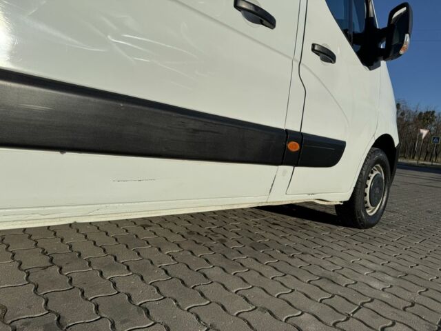 Белый Рено Мастер, объемом двигателя 2.3 л и пробегом 519 тыс. км за 10712 $, фото 3 на Automoto.ua