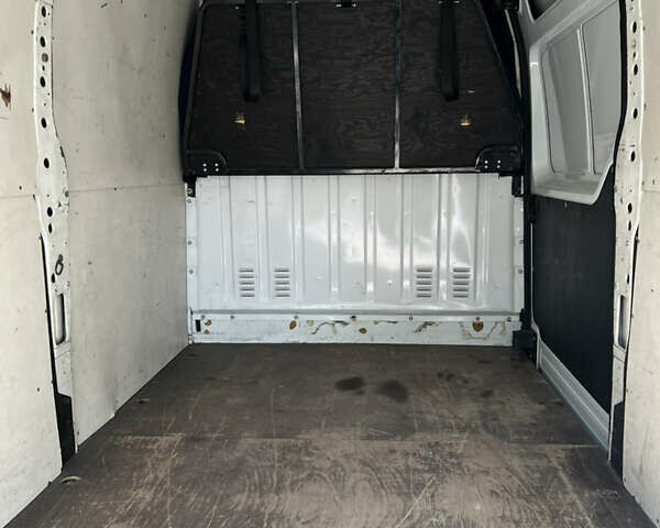 Білий Рено Мастєр, об'ємом двигуна 2.3 л та пробігом 280 тис. км за 12500 $, фото 19 на Automoto.ua