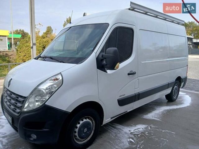 Белый Рено Мастер, объемом двигателя 2.3 л и пробегом 330 тыс. км за 12500 $, фото 1 на Automoto.ua