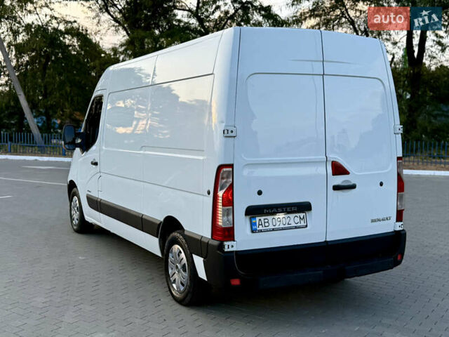 Белый Рено Мастер, объемом двигателя 2.3 л и пробегом 350 тыс. км за 11300 $, фото 4 на Automoto.ua