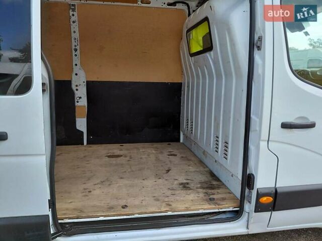 Білий Рено Мастєр, об'ємом двигуна 2.3 л та пробігом 425 тис. км за 12900 $, фото 18 на Automoto.ua