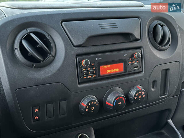 Білий Рено Мастєр, об'ємом двигуна 2.3 л та пробігом 325 тис. км за 11900 $, фото 21 на Automoto.ua