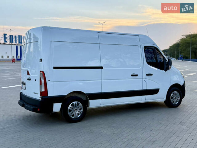 Белый Рено Мастер, объемом двигателя 2.3 л и пробегом 350 тыс. км за 11300 $, фото 7 на Automoto.ua