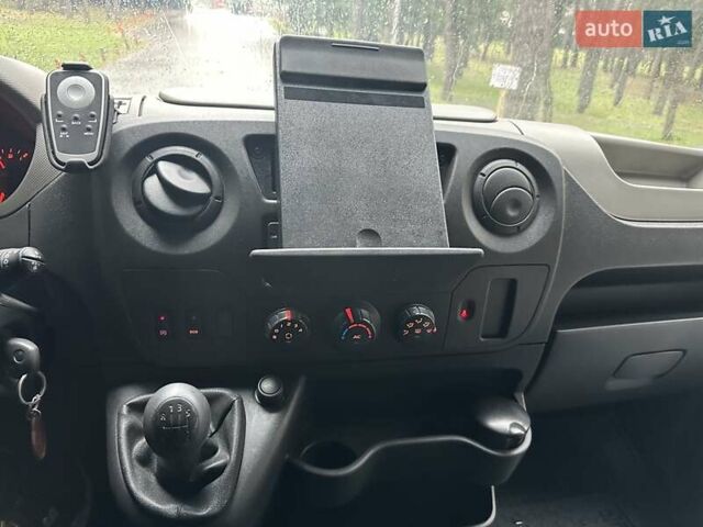 Белый Рено Мастер, объемом двигателя 2.3 л и пробегом 292 тыс. км за 12400 $, фото 28 на Automoto.ua
