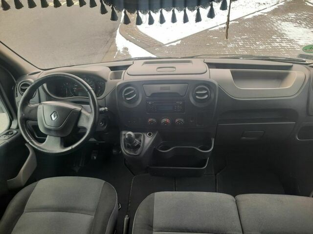 Белый Рено Мастер, объемом двигателя 2.3 л и пробегом 630 тыс. км за 12000 $, фото 5 на Automoto.ua