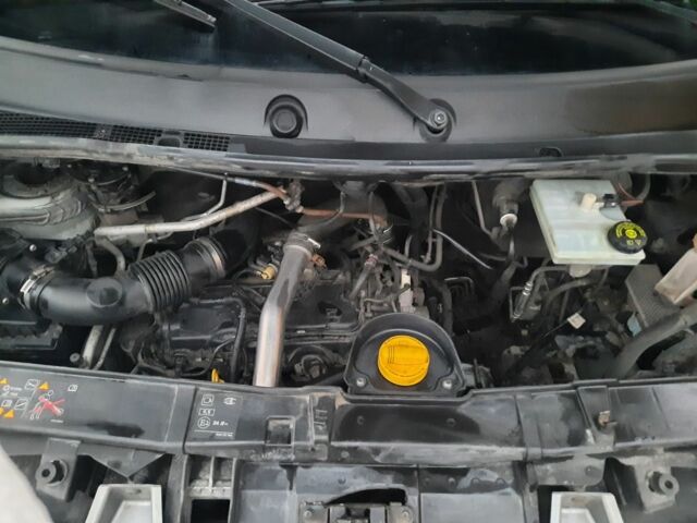 Белый Рено Мастер, объемом двигателя 2.3 л и пробегом 630 тыс. км за 12000 $, фото 13 на Automoto.ua