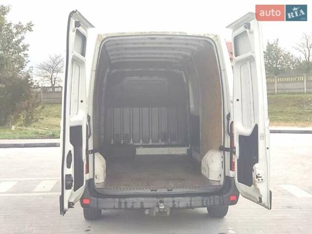 Белый Рено Мастер, объемом двигателя 2.3 л и пробегом 358 тыс. км за 12800 $, фото 4 на Automoto.ua