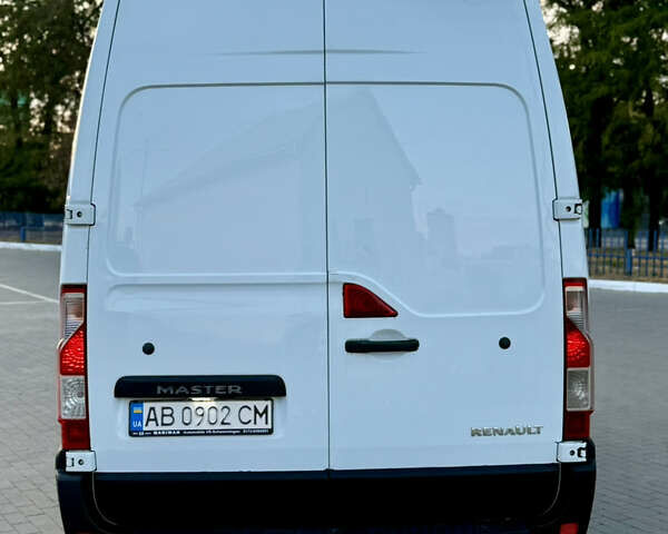 Белый Рено Мастер, объемом двигателя 2.3 л и пробегом 350 тыс. км за 11300 $, фото 5 на Automoto.ua