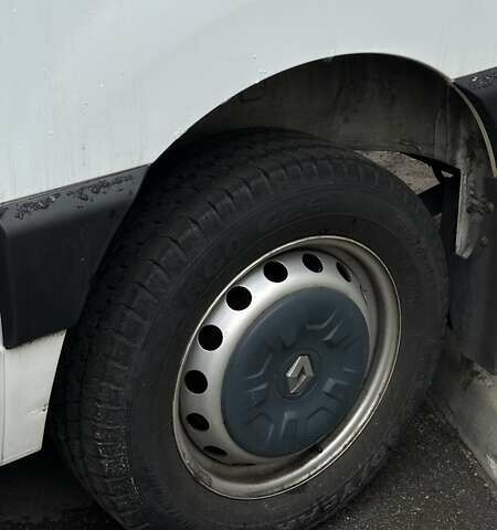 Білий Рено Мастєр, об'ємом двигуна 2.3 л та пробігом 313 тис. км за 13100 $, фото 3 на Automoto.ua