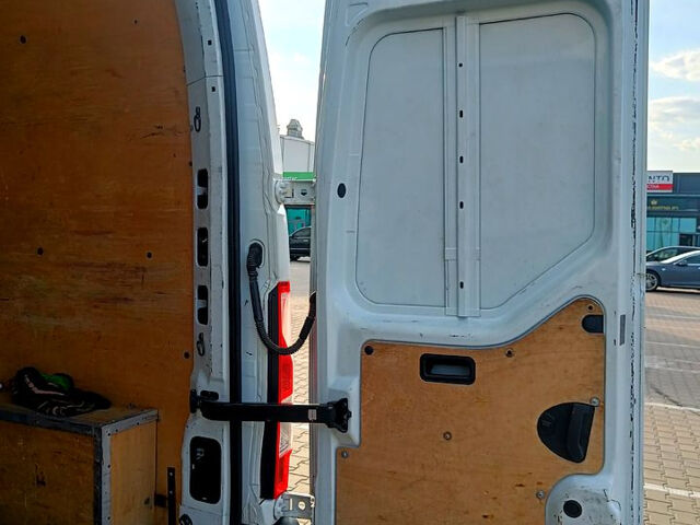 Білий Рено Мастєр, об'ємом двигуна 2.3 л та пробігом 290 тис. км за 13500 $, фото 9 на Automoto.ua