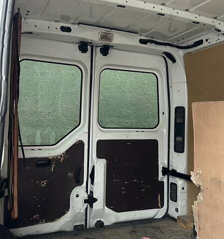 Білий Рено Мастєр, об'ємом двигуна 2.3 л та пробігом 313 тис. км за 13100 $, фото 12 на Automoto.ua