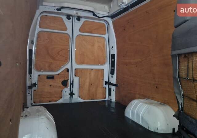 Белый Рено Мастер, объемом двигателя 0 л и пробегом 290 тыс. км за 17900 $, фото 4 на Automoto.ua