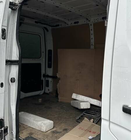 Білий Рено Мастєр, об'ємом двигуна 2.3 л та пробігом 313 тис. км за 13100 $, фото 10 на Automoto.ua