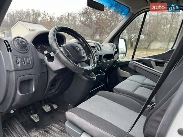 Белый Рено Мастер, объемом двигателя 2.3 л и пробегом 271 тыс. км за 15700 $, фото 26 на Automoto.ua
