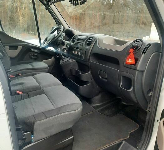 Белый Рено Мастер, объемом двигателя 2.3 л и пробегом 630 тыс. км за 12000 $, фото 7 на Automoto.ua