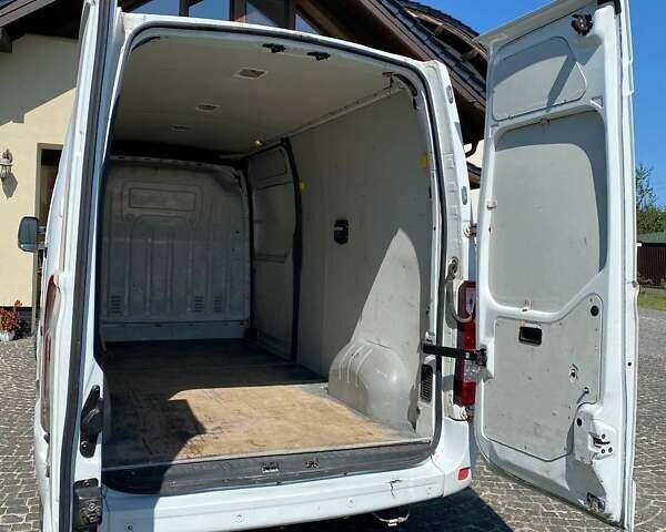 Белый Рено Мастер, объемом двигателя 2.3 л и пробегом 669 тыс. км за 9000 $, фото 6 на Automoto.ua