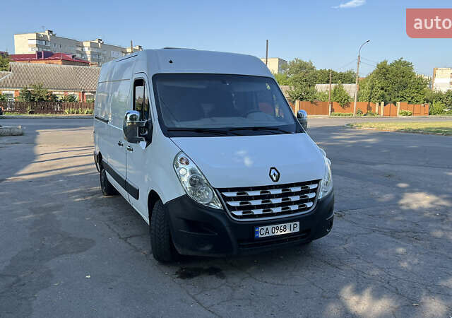 Белый Рено Мастер, объемом двигателя 2.3 л и пробегом 328 тыс. км за 10700 $, фото 2 на Automoto.ua