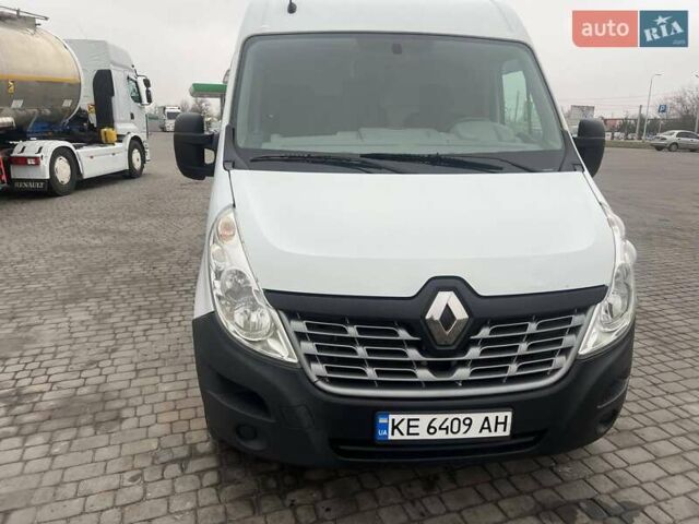 Белый Рено Мастер, объемом двигателя 2.3 л и пробегом 380 тыс. км за 11100 $, фото 1 на Automoto.ua