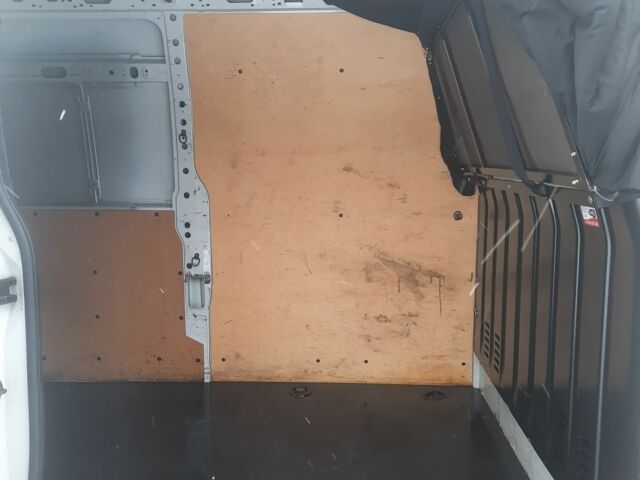 Белый Рено Мастер, объемом двигателя 2.3 л и пробегом 630 тыс. км за 12000 $, фото 11 на Automoto.ua