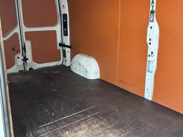 Белый Рено Мастер, объемом двигателя 2.3 л и пробегом 432 тыс. км за 13900 $, фото 7 на Automoto.ua
