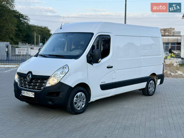 Белый Рено Мастер, объемом двигателя 2.3 л и пробегом 350 тыс. км за 11300 $, фото 1 на Automoto.ua
