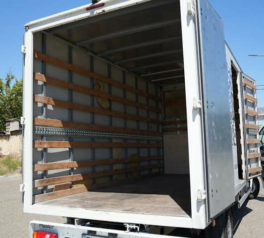 Білий Рено Мастєр, об'ємом двигуна 2.3 л та пробігом 419 тис. км за 15500 $, фото 41 на Automoto.ua