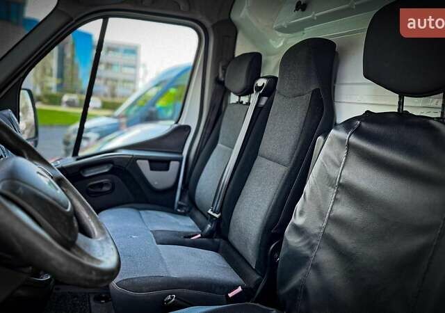 Білий Рено Мастєр, об'ємом двигуна 2.3 л та пробігом 240 тис. км за 11119 $, фото 6 на Automoto.ua