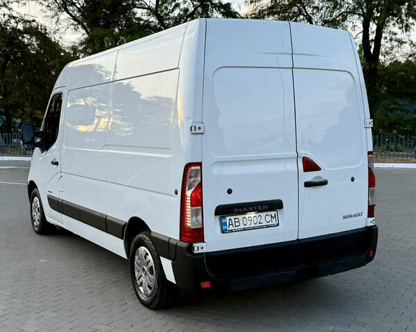 Белый Рено Мастер, объемом двигателя 2.3 л и пробегом 350 тыс. км за 11300 $, фото 15 на Automoto.ua