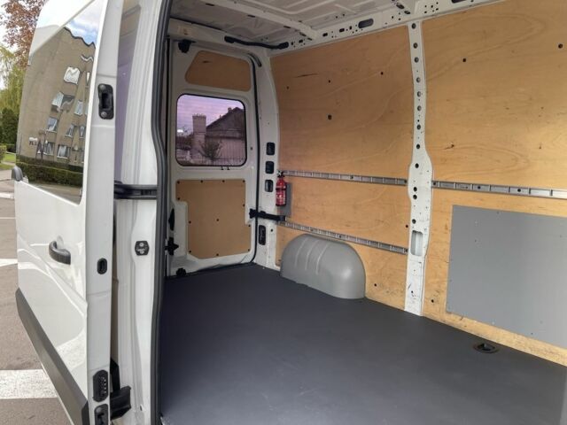 Рено Мастер 2015 в Радивилове на Automoto.ua Белый Рено Мастер, объемом двигателя 2.3 л и пробегом 280 тыс. км за 14500 $, фото 17 на Automoto.ua