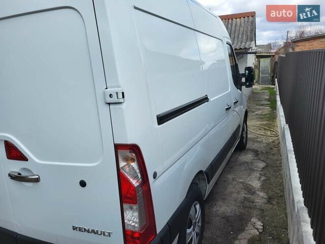 Белый Рено Мастер, объемом двигателя 2.3 л и пробегом 173 тыс. км за 13000 $, фото 4 на Automoto.ua