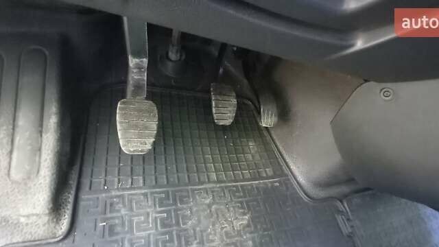 Білий Рено Мастєр, об'ємом двигуна 2.3 л та пробігом 162 тис. км за 12500 $, фото 5 на Automoto.ua