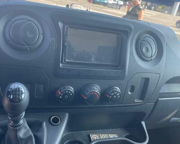 Белый Рено Мастер, объемом двигателя 2.3 л и пробегом 222 тыс. км за 11500 $, фото 12 на Automoto.ua