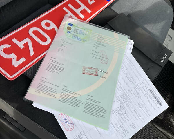 Рено Мастєр 2015 у Радивилове на Automoto.ua Білий Рено Мастєр, об'ємом двигуна 2.3 л та пробігом 280 тис. км за 14500 $, фото 56 на Automoto.ua